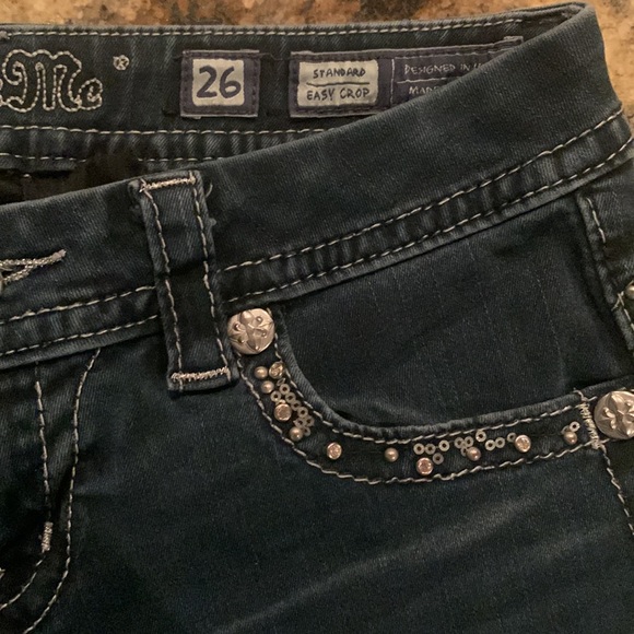Miss Me Easy Crop Jeans - Picture 6 of 8